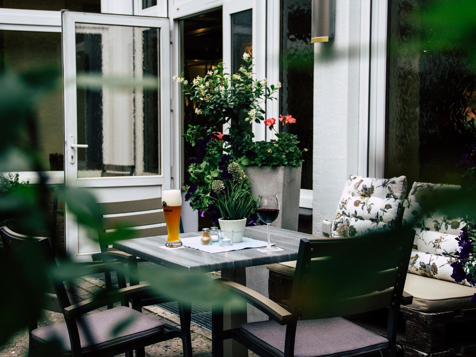 Hotel-Restaurant Kolpinghaus Lingen Bagian luar foto