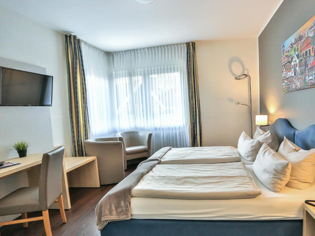 Hotel-Restaurant Kolpinghaus Lingen Bagian luar foto